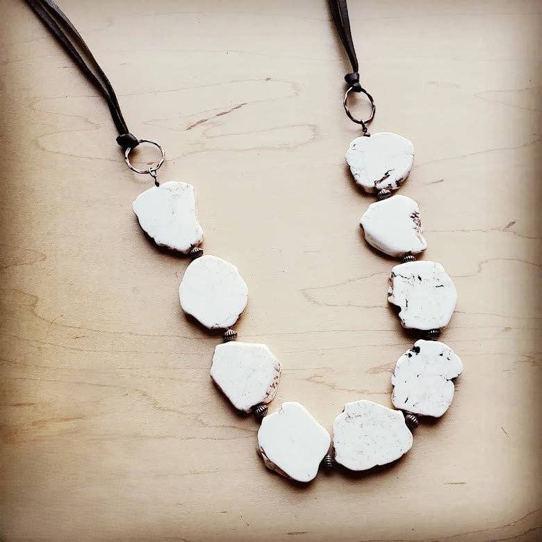 The Jewelry Junkie - Wholesale Beaded/Pearl Necklace - White Turquoise Slab Necklace with Leather Closure 228O3