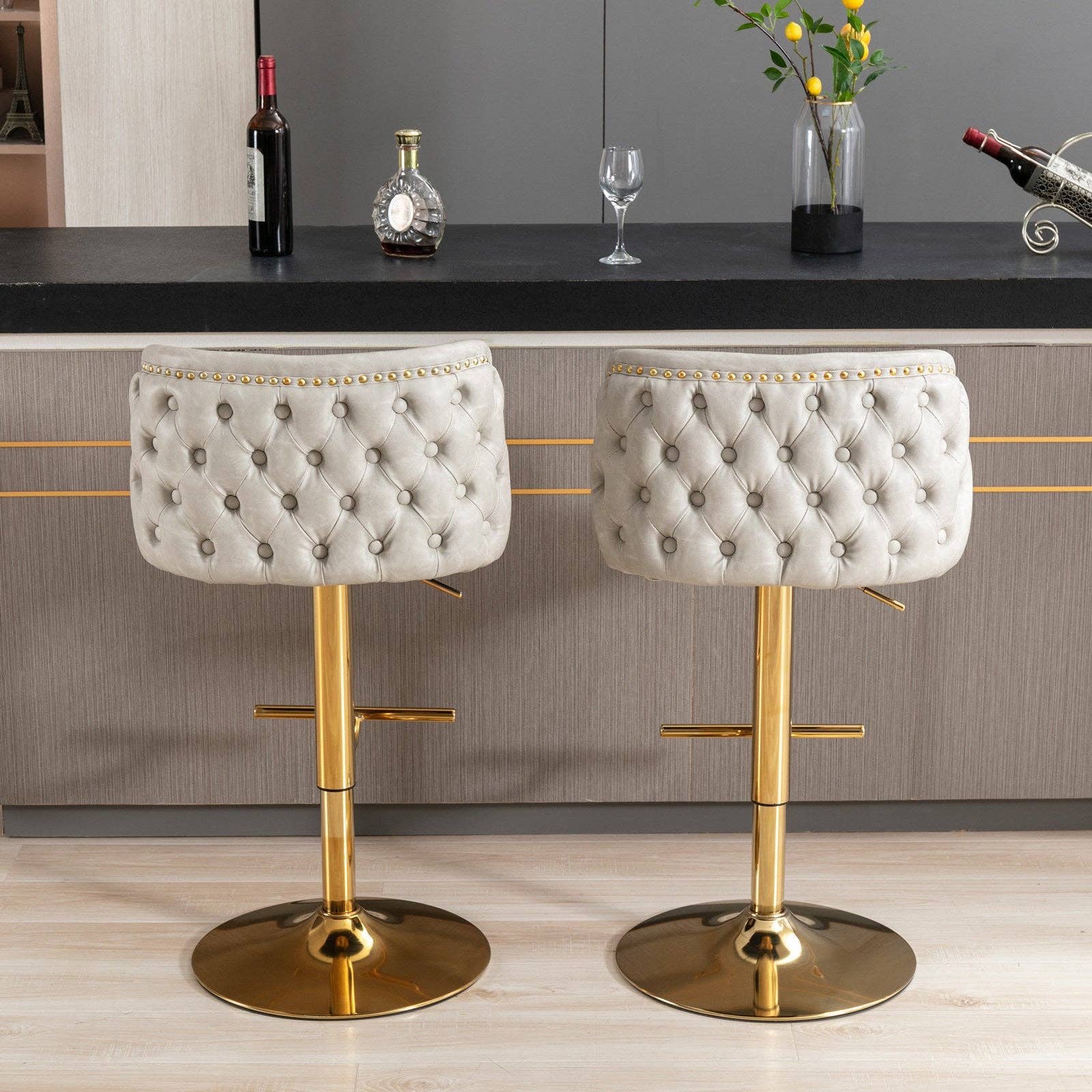 BlakOutlet - Vente Tabouret - Ensemble de 2 tabourets de bar pivotants modernes en cuir PU beige2