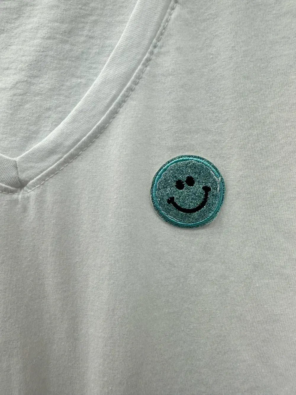 Mimi & Gogo - Vendita all'ingrosso Maglietta - Donna - T-shirt con smiley di paillettes, taglia unica 36-4210