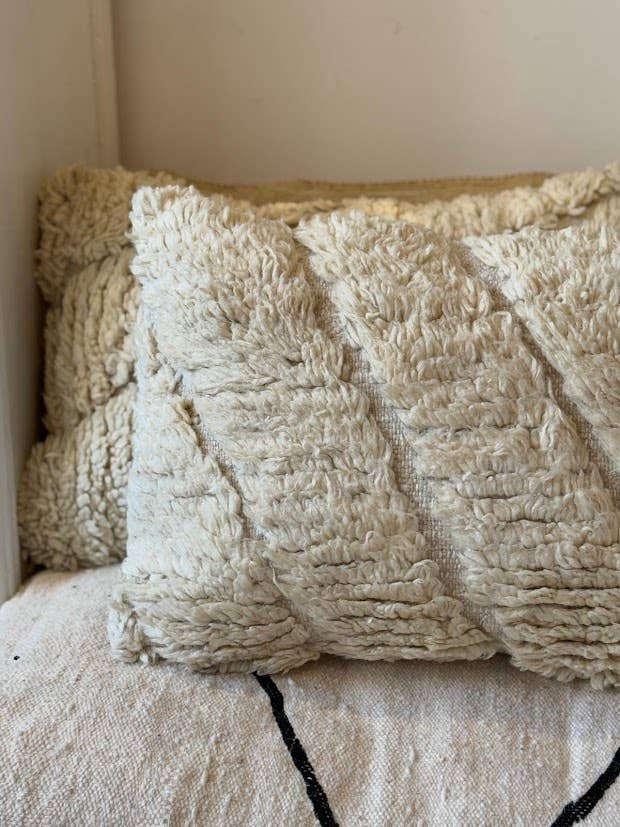 NOMAD BY LIV - Vendita all'ingrosso Fodera cuscino decorativo - Fodera per cuscino Beni Ouarain fatta a mano - Avorio (60 x 40 cm)4