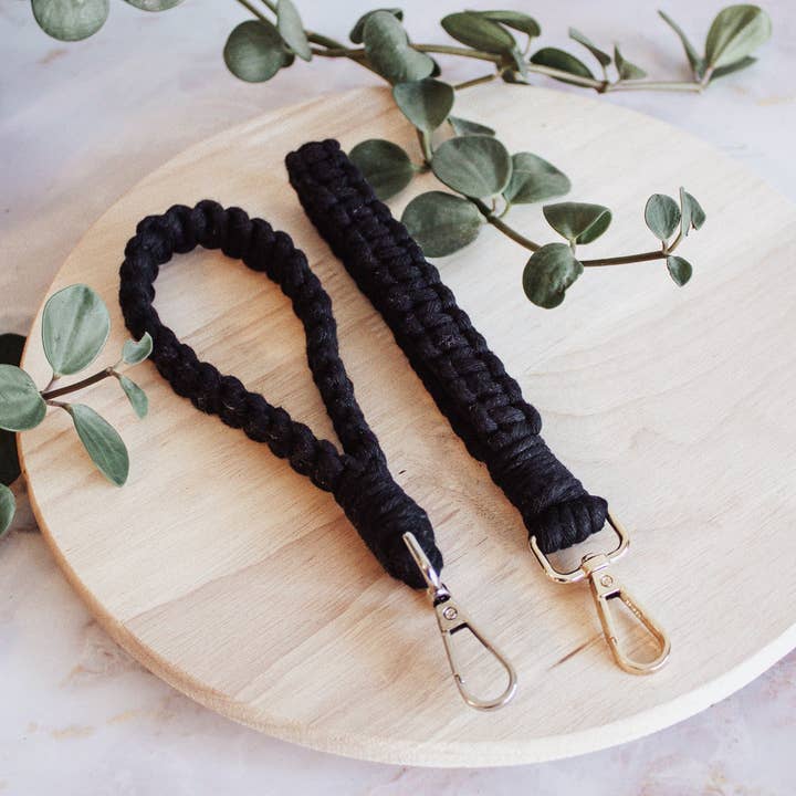 Modern Bo Studio - Wholesale Wristlet - Classic Macrame Wristlet13