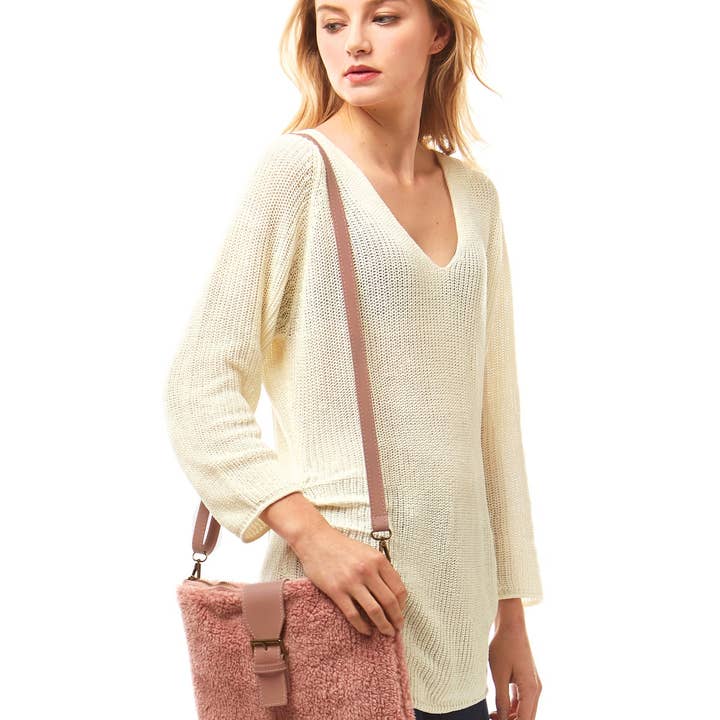 MiMi Wholesale - Wholesale Crossbody Bag - Women's - Sherpa Belt Women's Crossbody Bag
