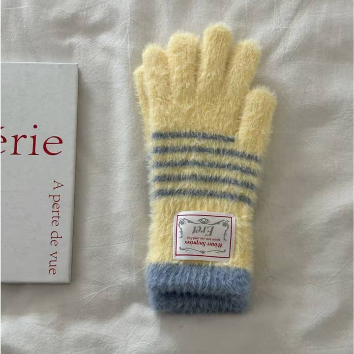 Funkyrel® Atzbranding Limited - Wholesale Gloves - Women's - Gloving - Women’s Touchscreen Stripe Gloves1