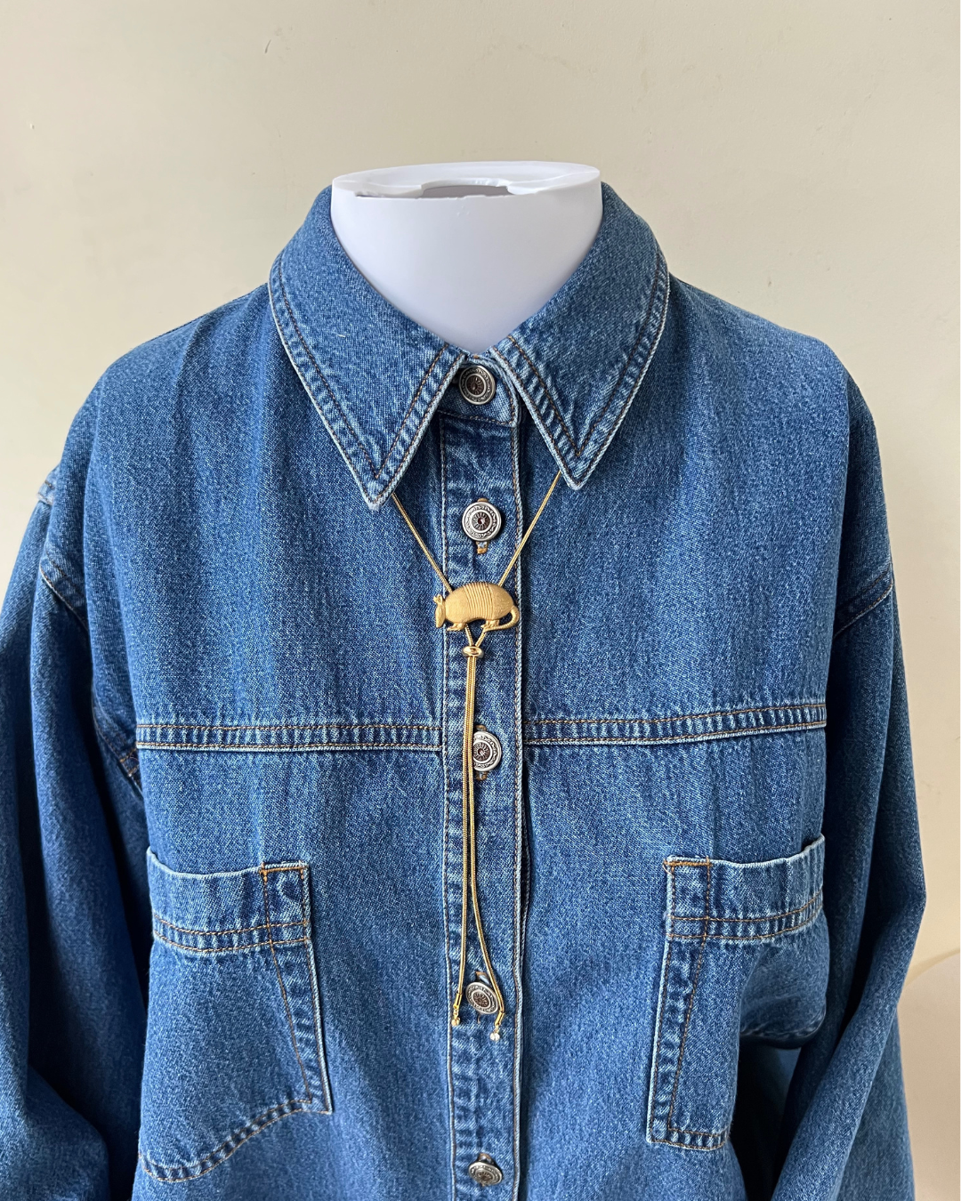 Velvet Outlaw - Wholesale Y-Neck/Lariat Necklace - Armadillo Gold Vintage Style Bolo Tie3