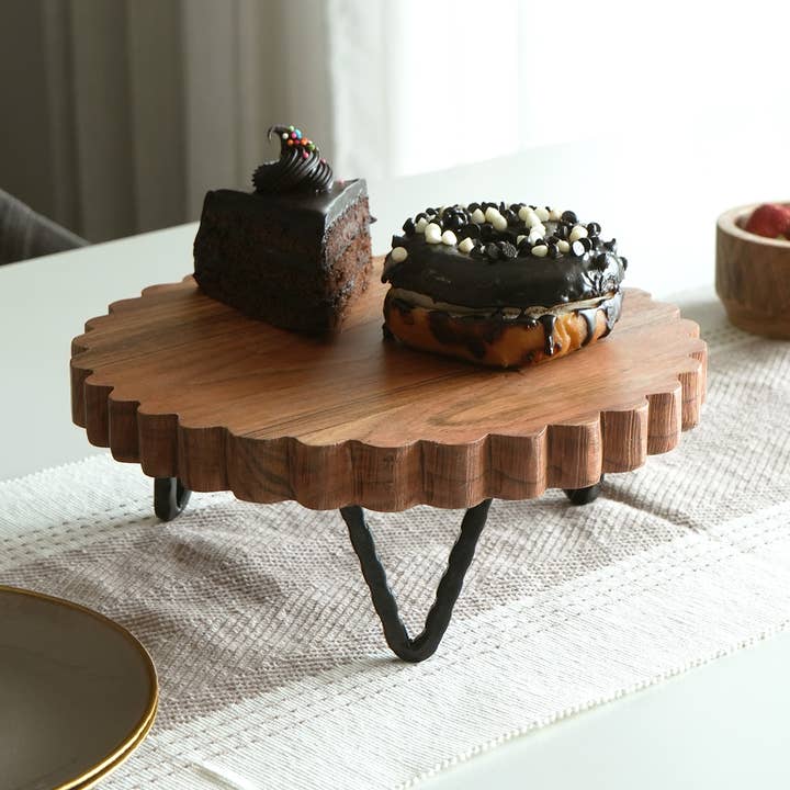 India Handicrafts Inc - Wholesale Cake Stand - 9"Wood Cake Stand with Scalloped Edges
0