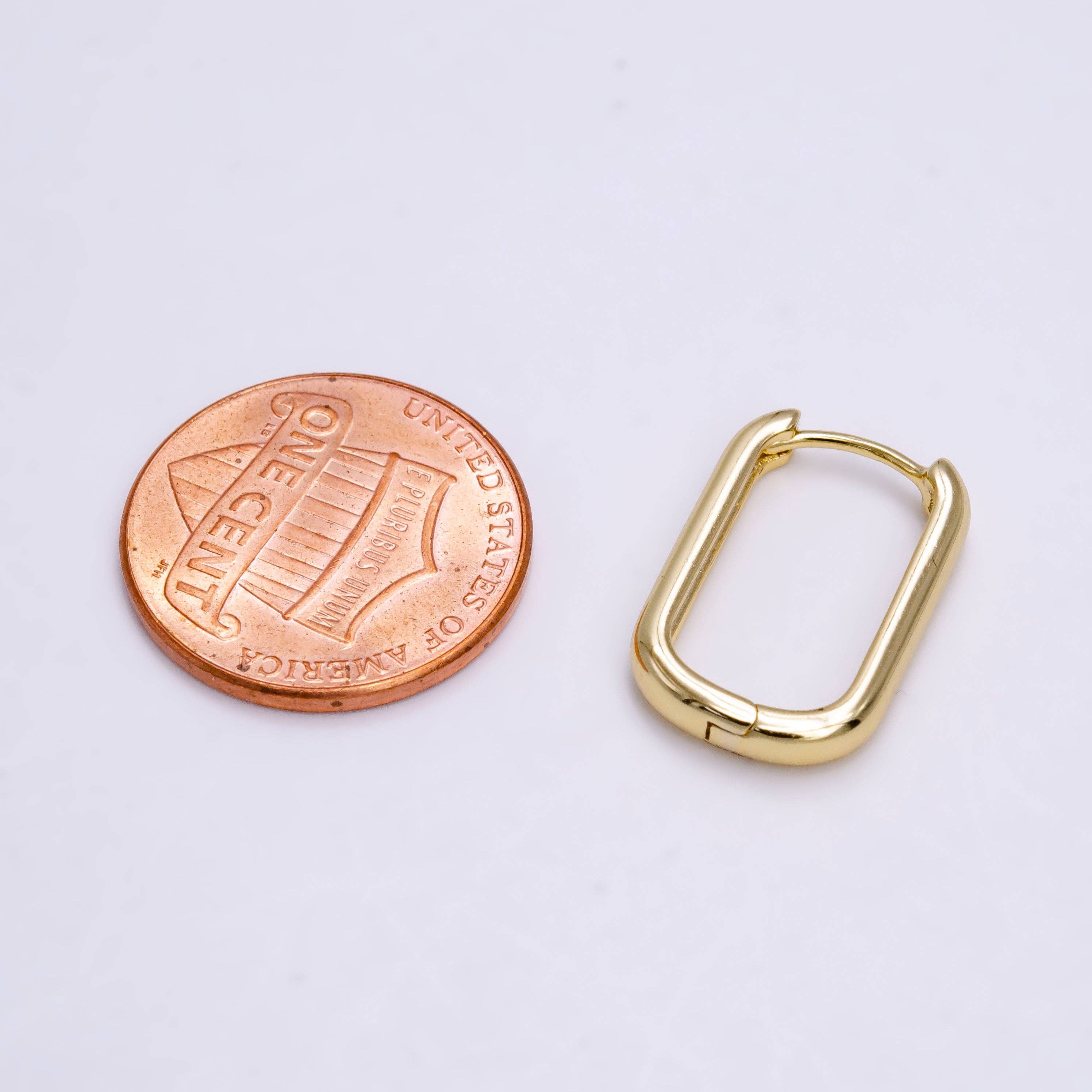 Aim Eternal – wholesale Hoop-örhängen – 14K guldfyllda minimalistiska ovalformade huggie-örhängen, 18 mm2