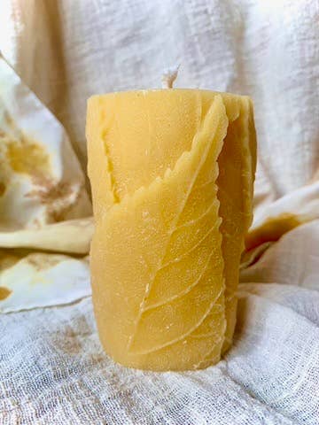Buzz In The Hills - Wholesale Pillar Candle - 100% Beeswax Candle - Large Leaf Pillar