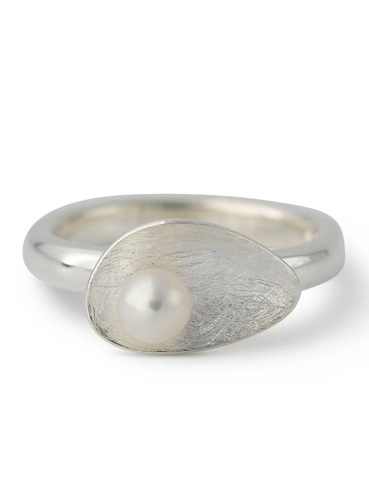 ring with SWZ pearl | Lunaris for wholesale by Campur GmbH