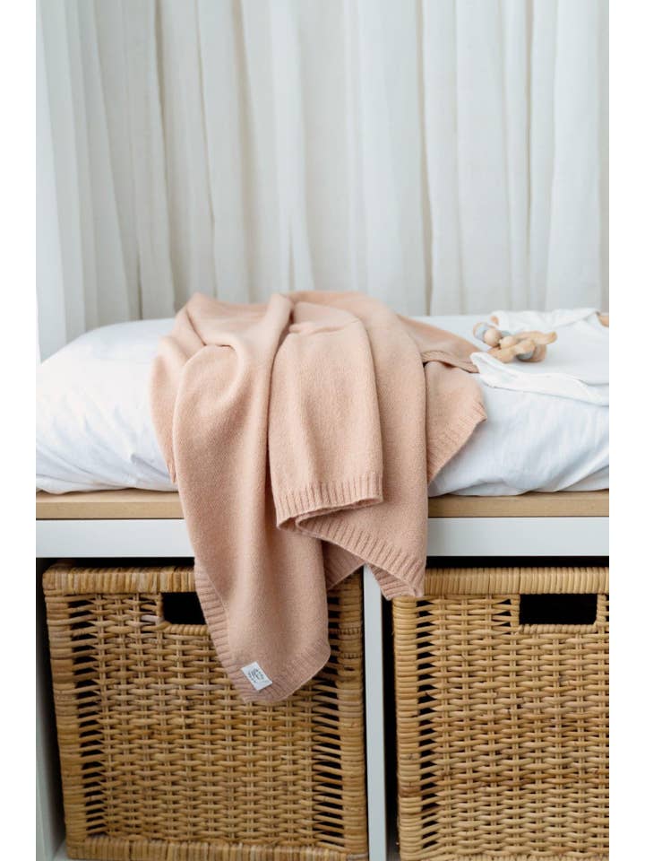 Heirloom Cashmere Australia - Venta al por mayor Manta de cama - Niños y bebés - Manta bebé punto liso cachemir - Canela