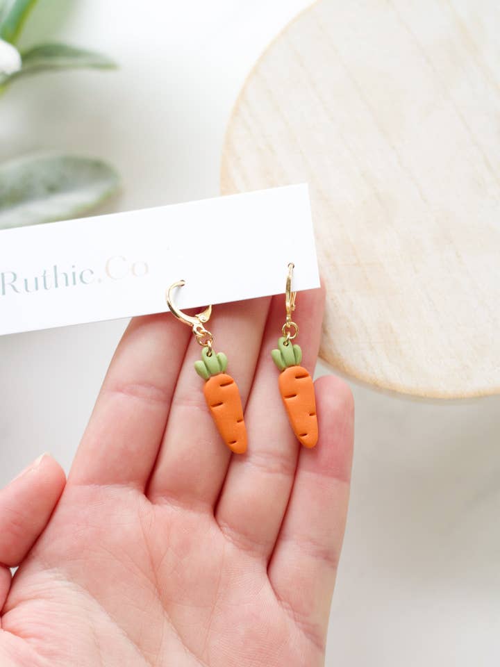 Carrot Huggies for wholesale by Ruthie and Co.