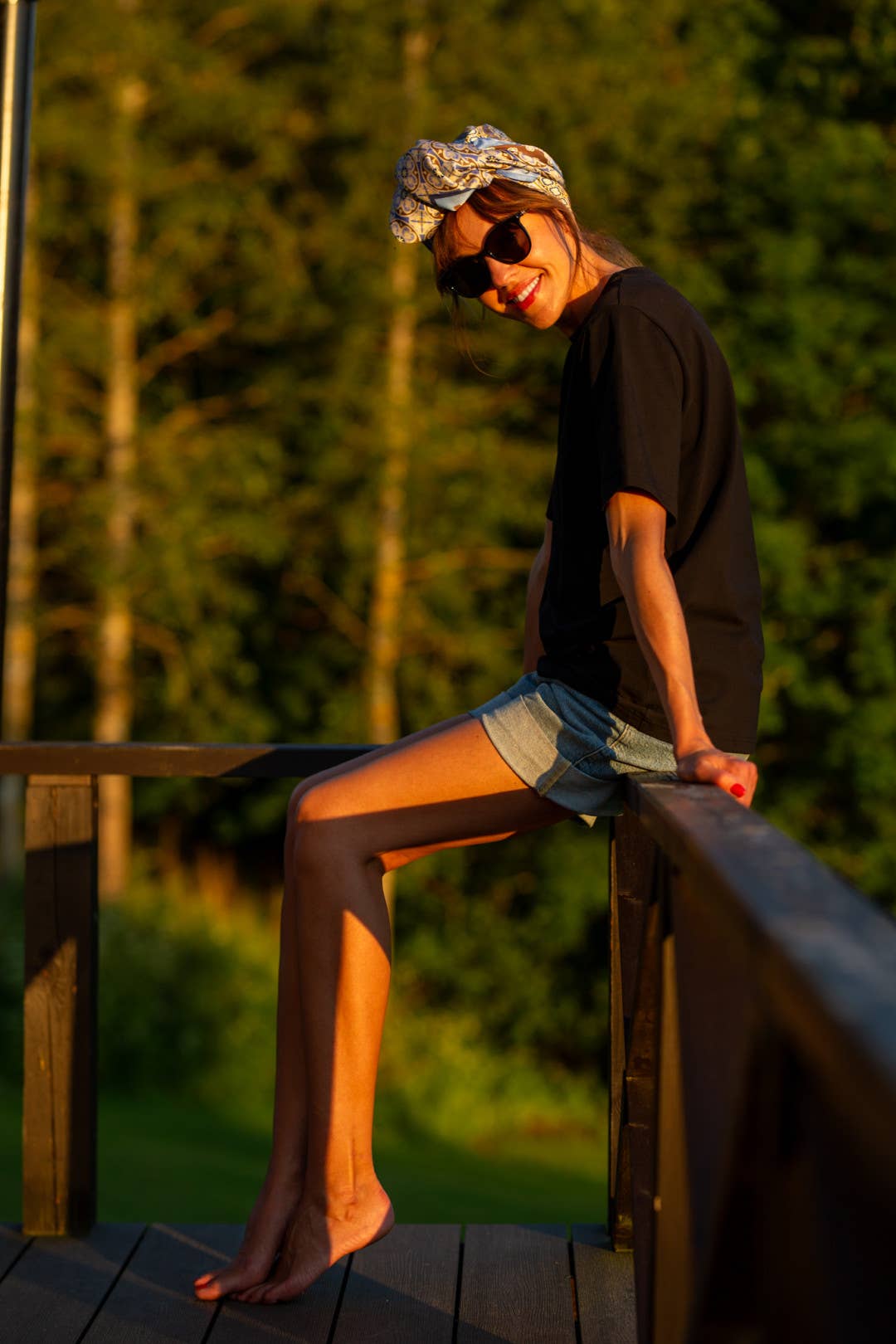 CAPSULE by Agnė Gilytė - Wholesale T-Shirt - Women's - T-Shirt 'HONOLULU' | premium quality cotton17