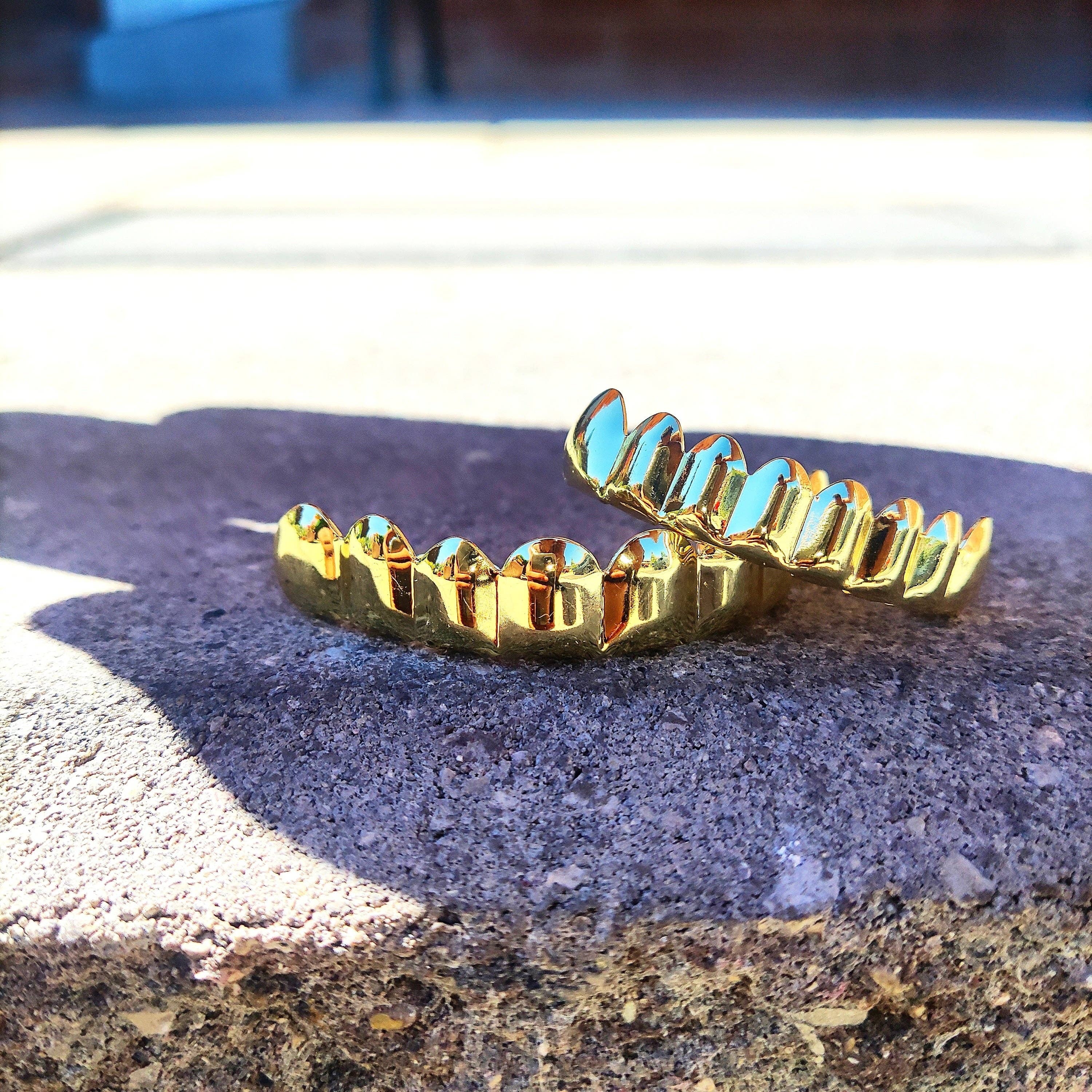 GB Jewelry – Joias - Homem por atacado – Grillz folheados a ouro 18K para 8 dentes superiores ou 8 inferiores2