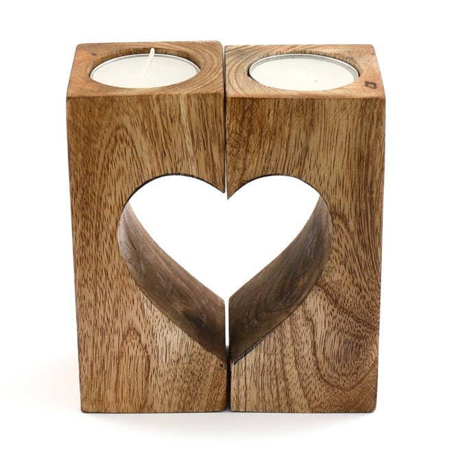 Juego de 2 portavelas de madera de mango recortados en forma de corazón de 13 cm (velas de té incluidas) para venta al por mayor de Qube Luxe by Debbie Marks