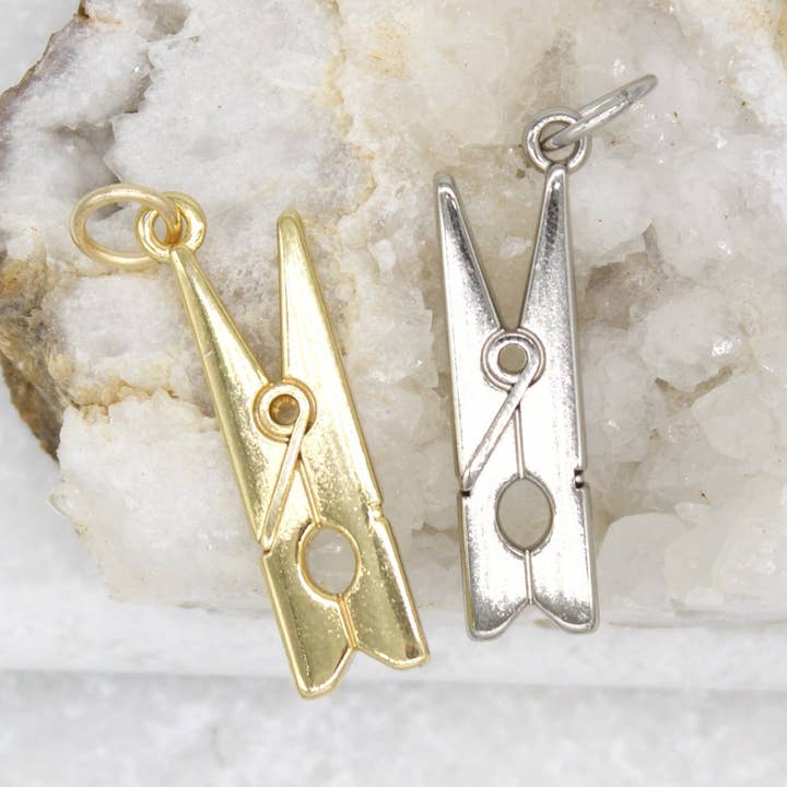 Charm pendentif clip rempli de rhodium 18 carats (A144) pour la vente par MIA Jewelry