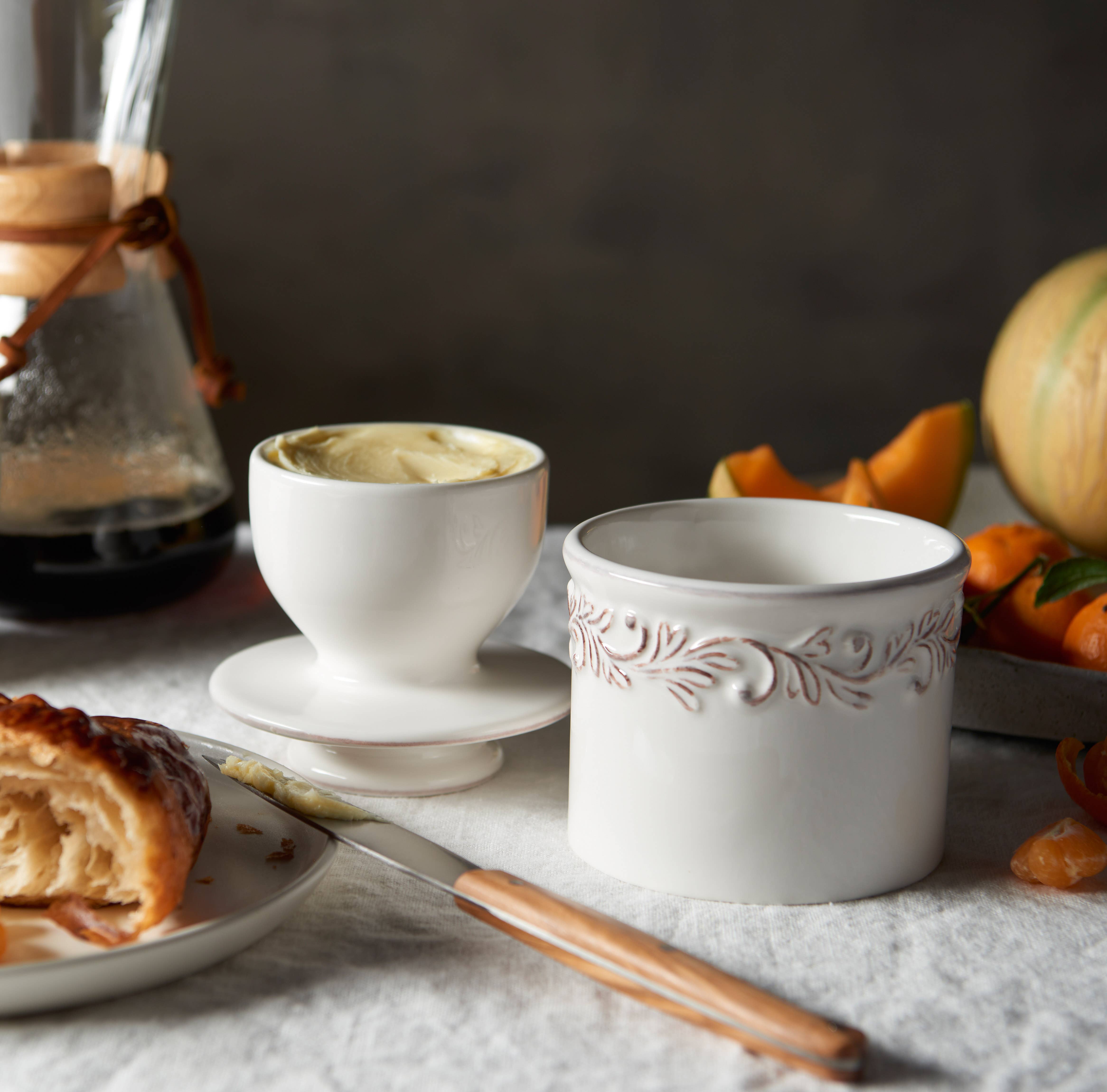 The Original Butter Bell® Crock - Venta al por mayor Platos para mantequilla - Vasija The Original Butter Bell®, lino blanco envejecido5