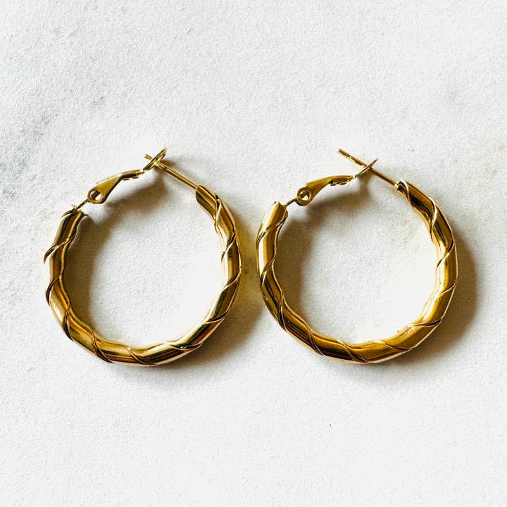 Cassette Barcelona - Wholesale Hoop Earrings - Tosca Twisted Hoop Earrings 0