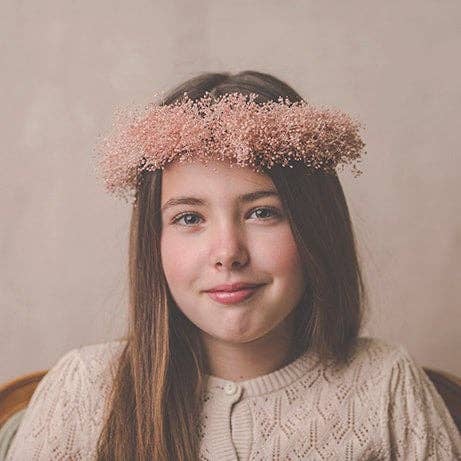 Verde Oliva Coronitas – Großhandel Partyhut/Krone – Halbkranz aus zarter rosa Schleierkraut2