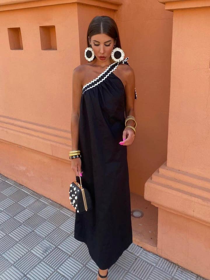 LORIANE - Wholesale Dress - Women's - 10720 One Size Asymmetric Long Dress