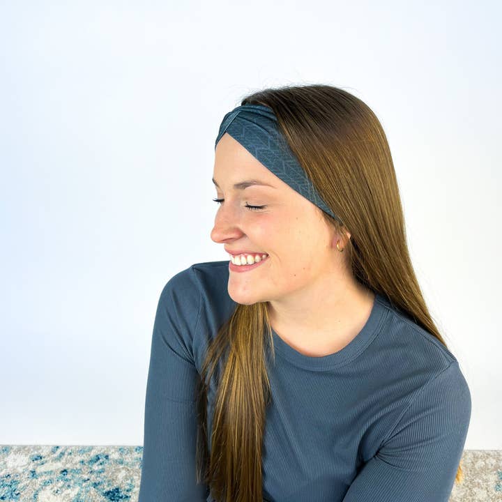 Lilac Market Headbands - Wholesale Fashion Headband - Women's - Black Sand Beach on Onyx2