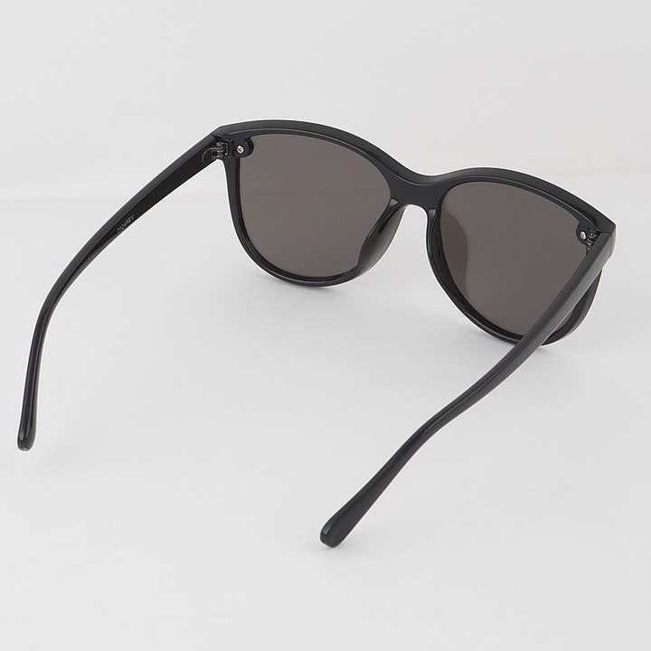 Multicolor Mirror Shades Sunglasses for wholesale on Faire