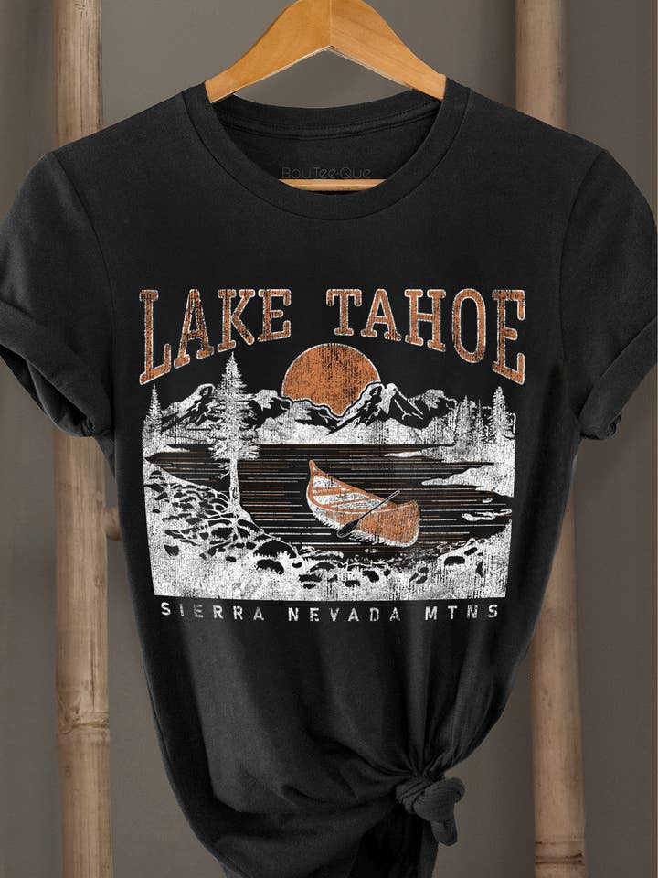 1180T - Coupe décontractée en jersey de coton - LAKE TAHOE pour la vente par BouTeeQue Closet