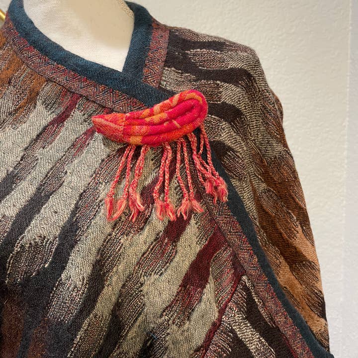 In Style Scarves - Wholesale Brooch - 90-3/Boiled Wool Fringed Trim Handmade Pin/Brooch