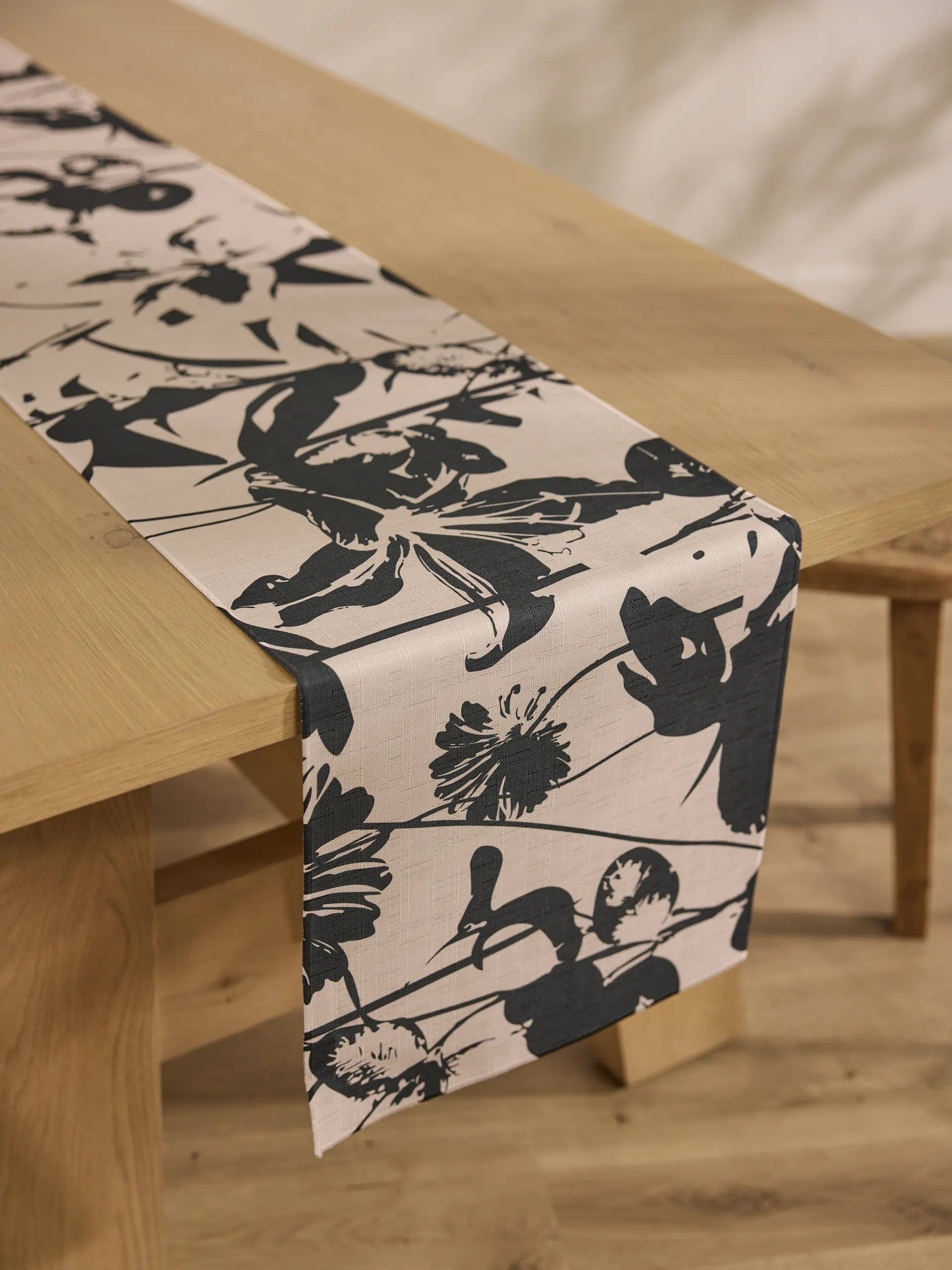 Geometry - Wholesale Table Runner - Inverted Floral Table Runner2