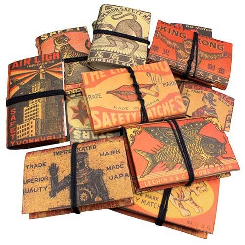 Mini-carnets vintage avec étiquettes de boîtes d'allumettes - ASE63 pour la vente par World Buyers