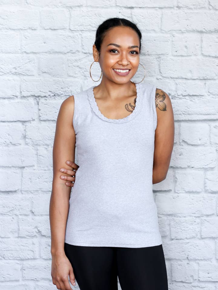 8008 - Serenity Tank Top for engroshandel hos Laura Hlavac