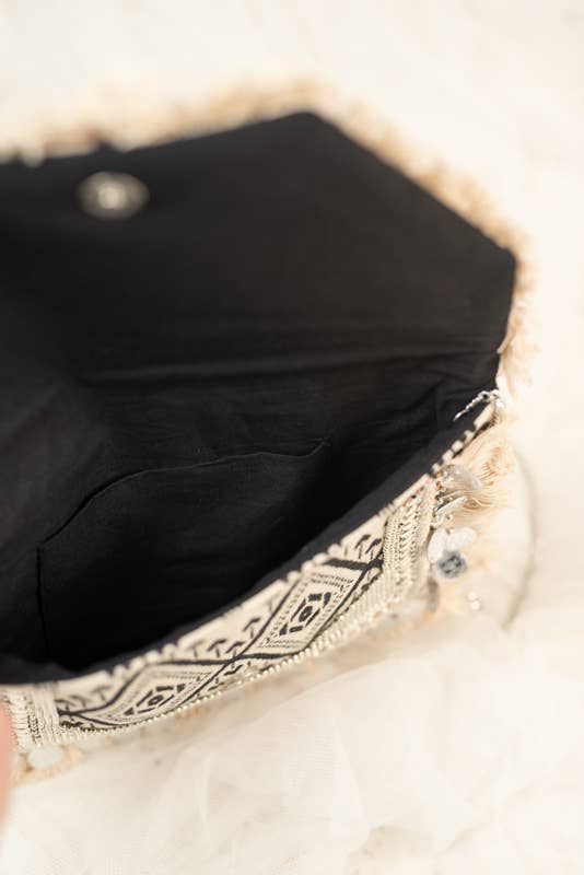 Lula Natura – Engroshandel Clutch - Dame – Agatha aftentaske i bomuld med broderi og tryk6