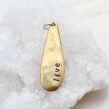 Pendentif en forme de larme en or estampillé pour la vente par Jennifer Dahl Designs LLC