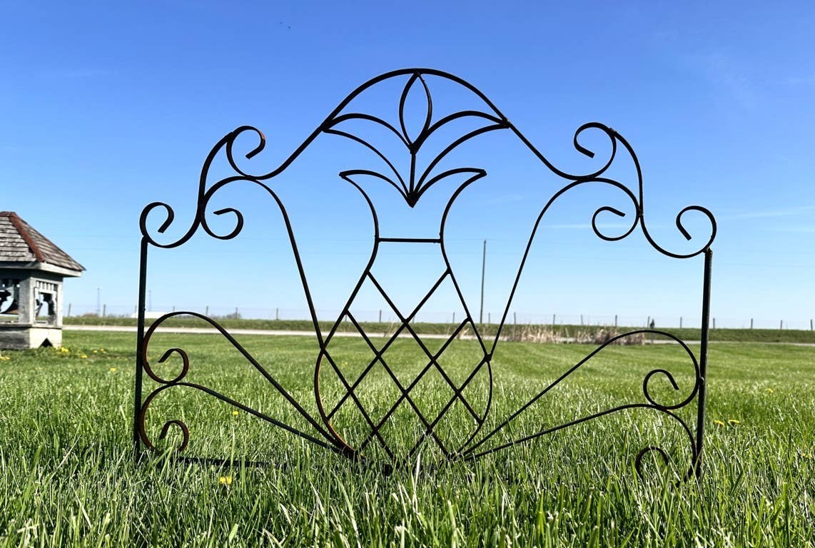Garden Iron And More - Wholesale Outdoor Ornament/Decor - Wrought Iron Pineapple Fence Decorative Scrolls, Trellis0