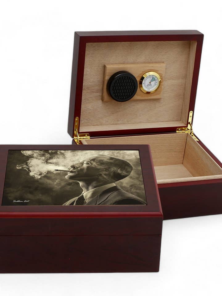 CIGAR HUMIDOR BOX: Luxury Mahogany Satin Finish fully lined in Cedar Wood - Smoking Pleasure for wholesale by SublimArt