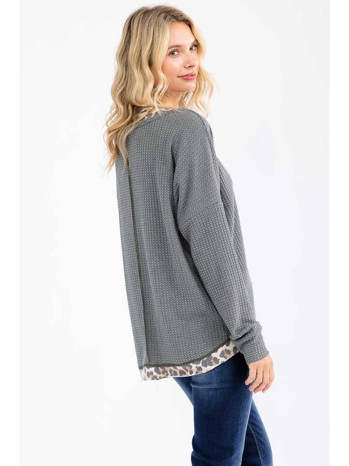 7th Ray - Wholesale Knit Top - Women's - Leopard Print Double layered Henley Top T607815