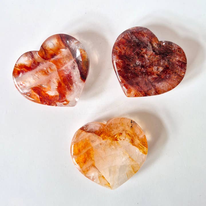 Moonlight Gemstones - Wholesale Spiritual Stone/Crystal - Fire Quartz Gemstone Dish (5-6cm) Heart-Shaped Heart1