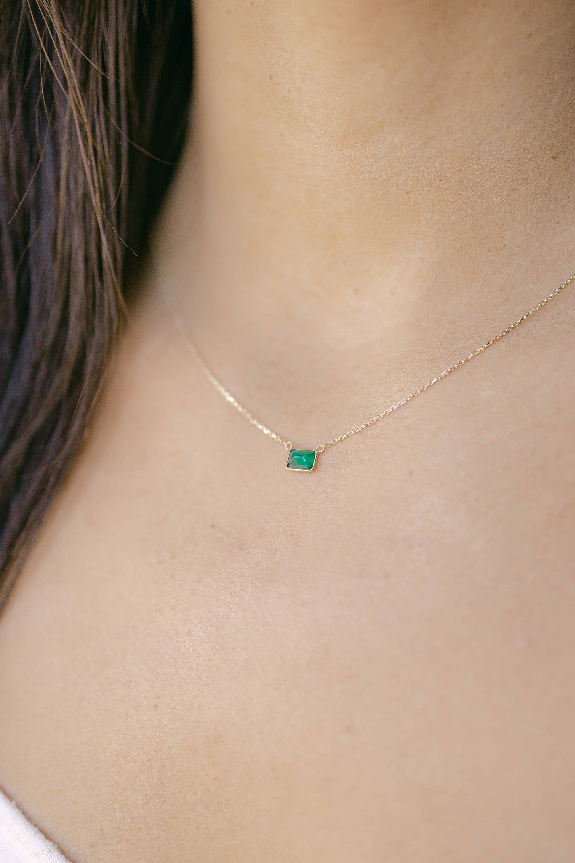 Ofina Jewelry - Wholesale Pendant/Charm Necklace - 14k Solid Gold Rectangular Emerald Necklace1