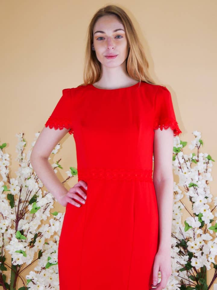 Sheath cocktail dress in crepe with small sleeves for wholesale by Promarried