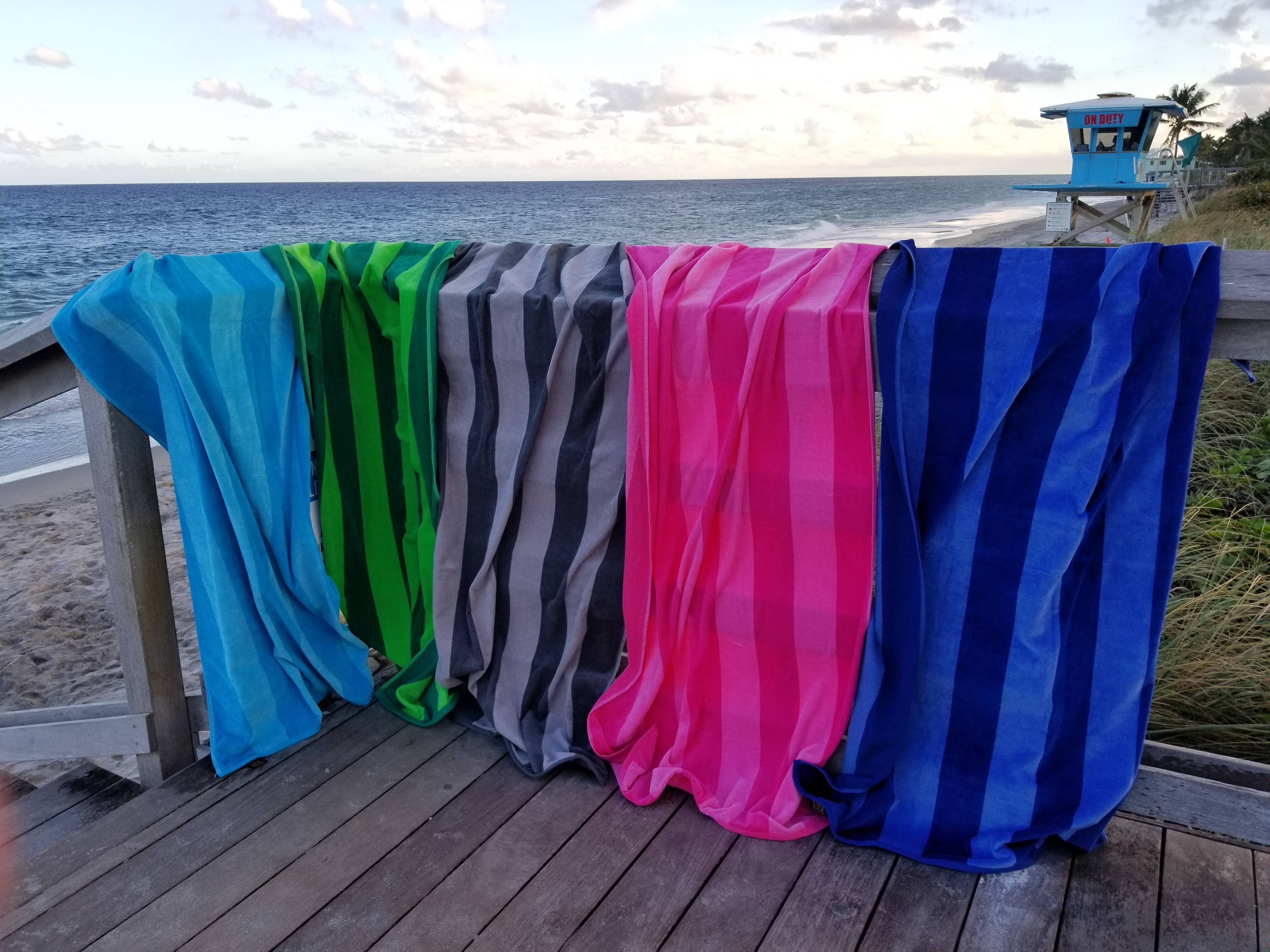Towels Outlet - Wholesale Beach Towel - MAYA ISLAND Beach Towel, Pool Towels, Two Tone Stripe Cabana7