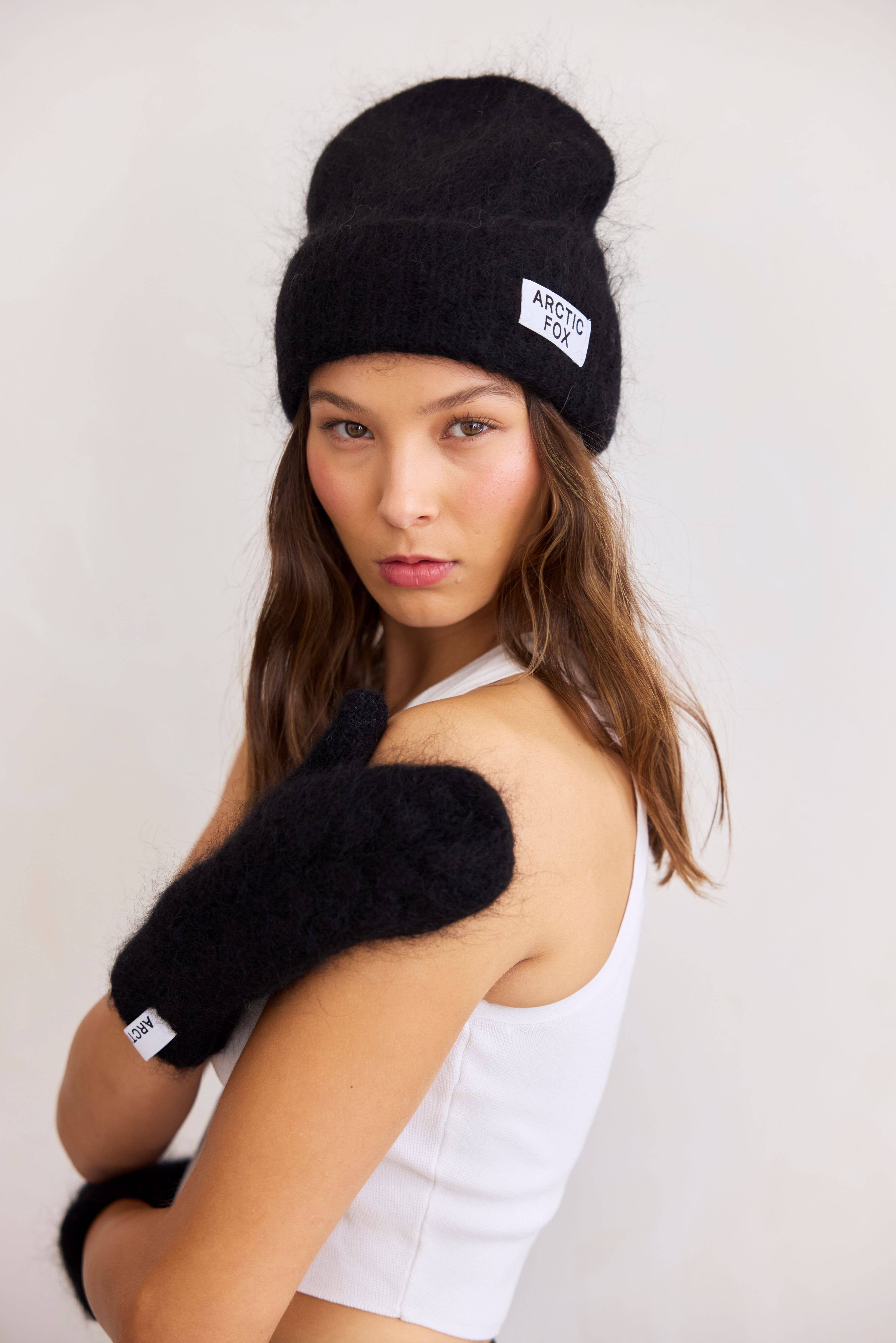 Arctic Fox & Co. - North America - Wholesale Mittens - Women's - Mohair Mittens - Black - FW252