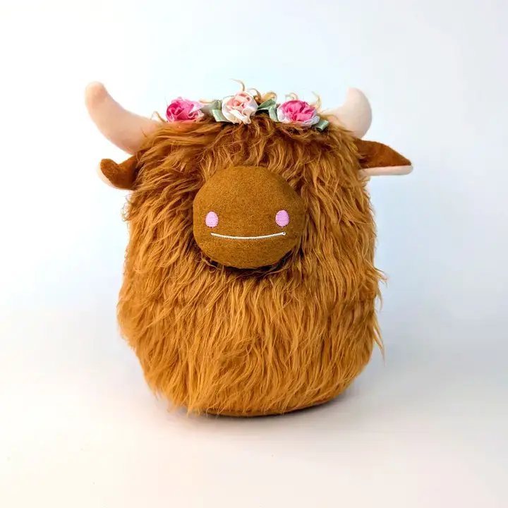iconic mi - Vente Peluche – enfant et bébé - Vache Highland avec Fleur de Marguerite Rouillée1