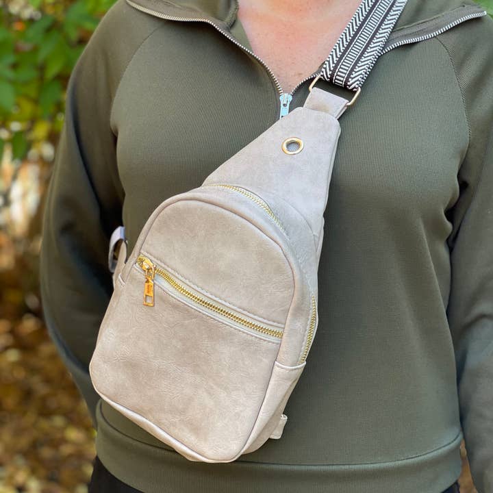 Babs + Birdie - Wholesale Crossbody Bag - Women's - The Palmer | Sling Bag with Zipper Pocket4