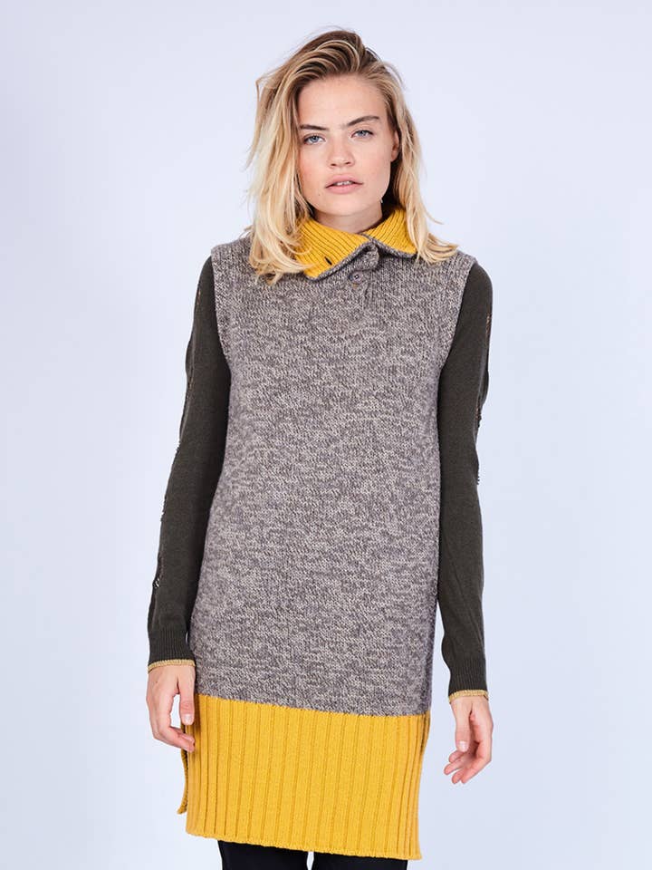 SLEEVELESS CASHMERE SWEATER-DRESS | Beige for wholesale by vitos 1925