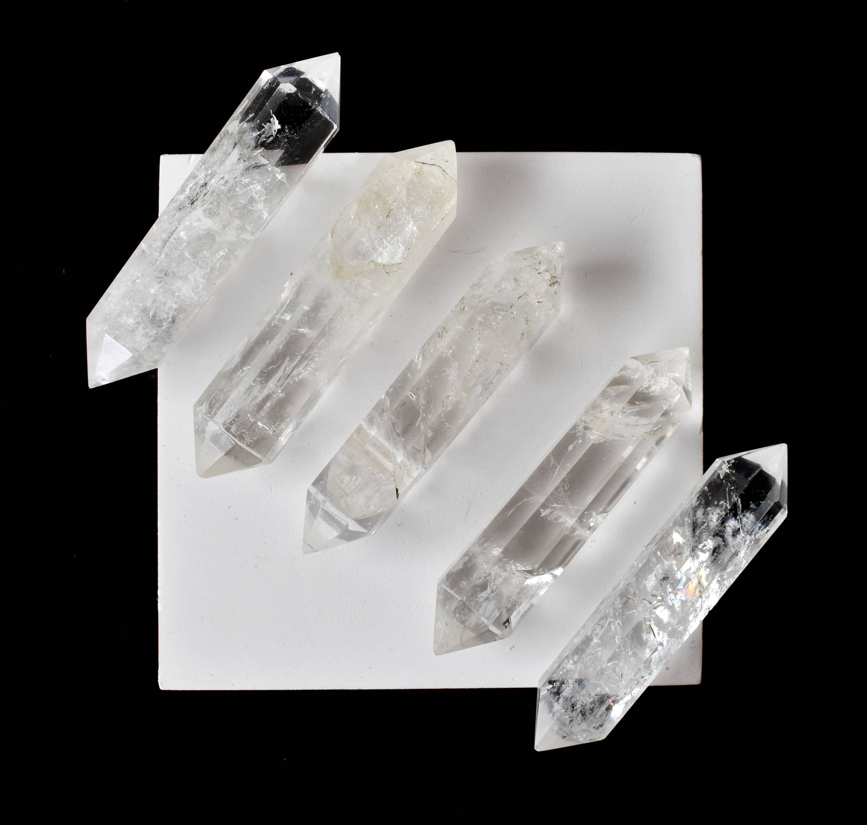 Soothing Crystals – Pedra/cristal espiritual por atacado – Pontos de Cristal | Quartzo Claro | Cristais de Dupla Ponta em Forma de Lápis3