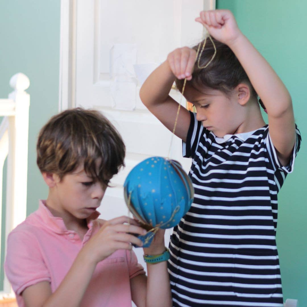 L'Atelier Imaginaire – Großhandel Bastelset – Kinder – DIY Mobile mit Heißluftballon – Bastelset für Kinder4