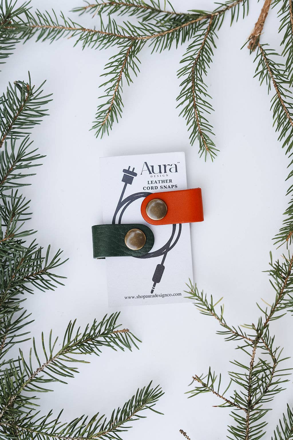 Aura Design Co. - Vendita all'ingrosso Supporti per cavi - Bottoni a pressione in pelle2