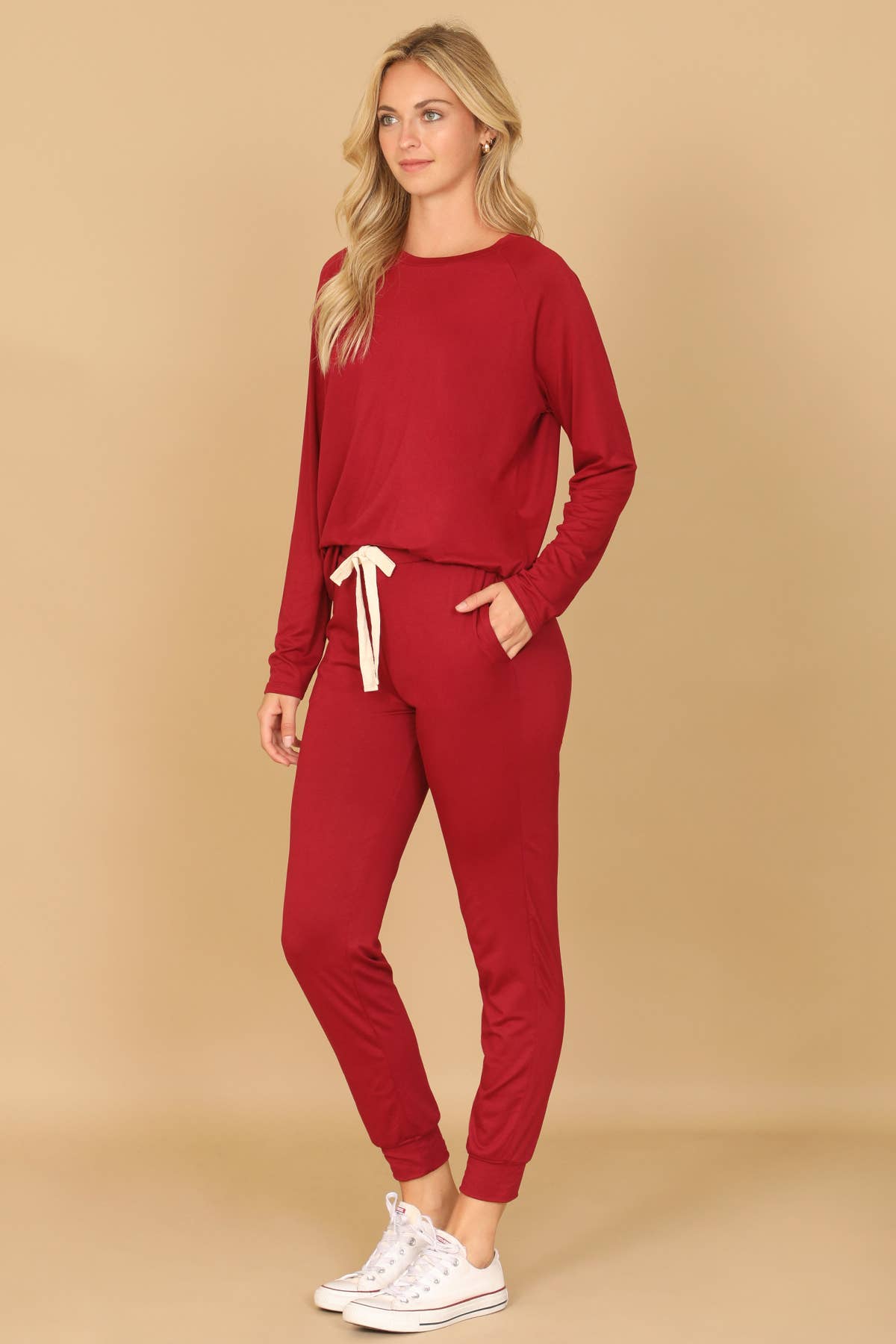 You & Me - Vendita all'ingrosso Pantaloni sportivi/da jogging loungewear - Donna - Set maglia a maniche lunghe e joggers taglie forti YMP40001XV con cintura da annodare.31