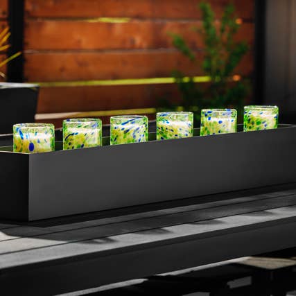 Grand bac à plantes moderne noir de 122 cm pour la vente par Heart and Soul Lifestyle