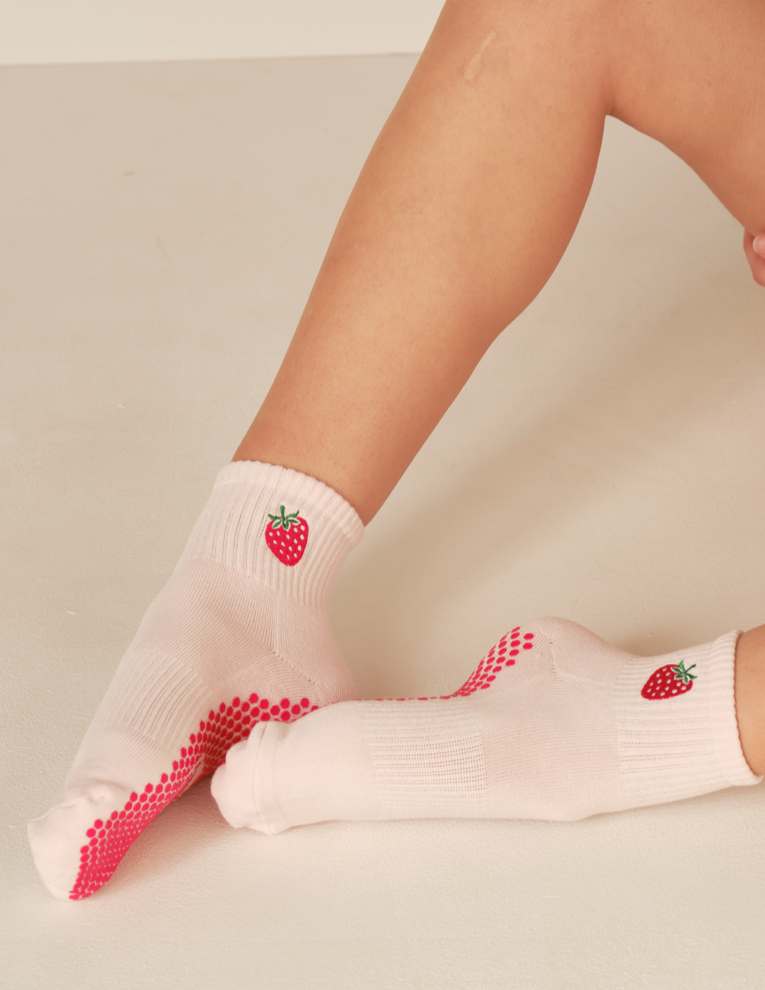 LUCKY HONEY - Wholesale Socks - Women's - The Harlow Grip Sock21