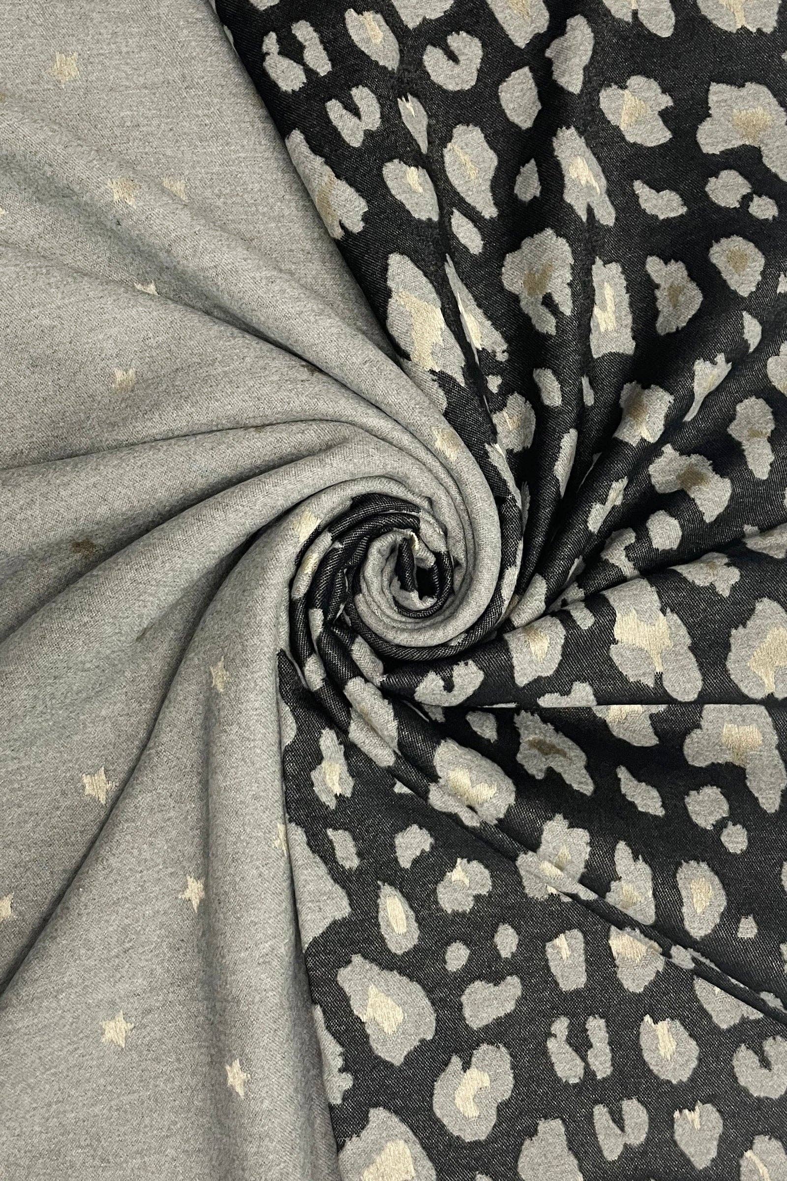 Fashion Scarf World – wholesale Halsduk - Dam – Stjärn- och leopardmönstrad vändbar scarf med fransar8