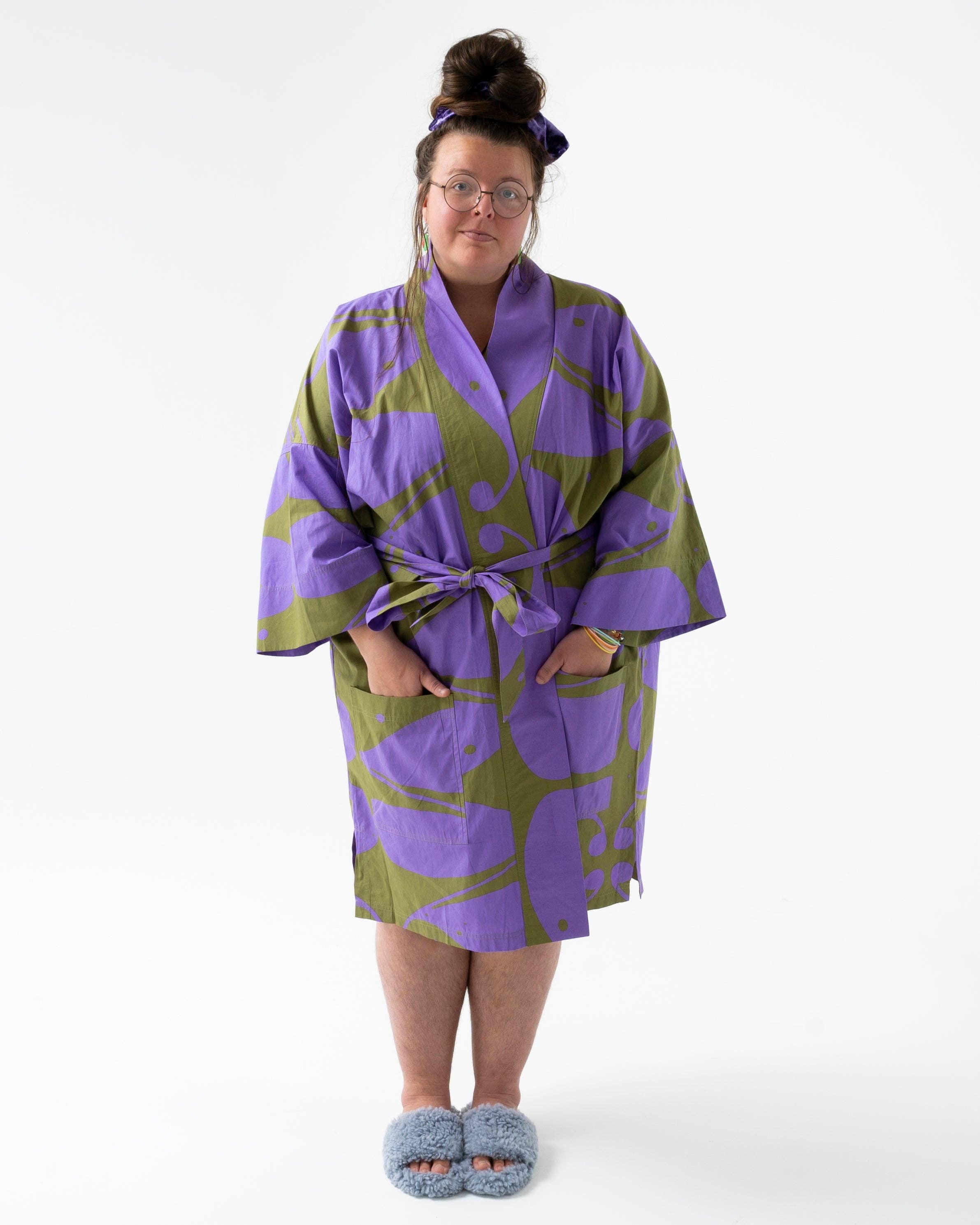 Irregular Sleep Pattern – wholesale Robe – Unisex – Barbarian Robe in Olive2